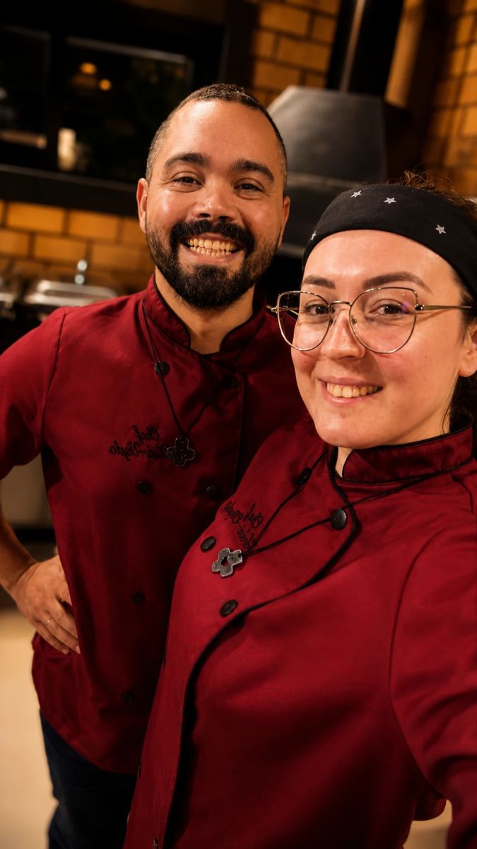 Weslei Vigolo com a chef Joice Vigolo, sócia, administradora e infoprodutora digital
